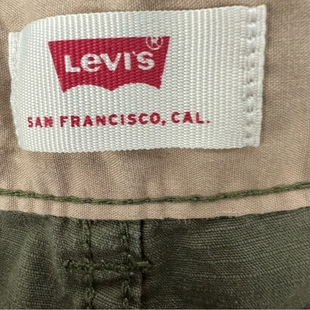 LEVI’S STRAUSS Boy’s Cargo Shorts Sz 18 Reg Multi Color Camouflage Print - Picture 3 of 7